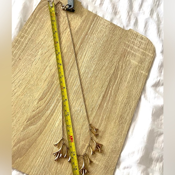 JCREW beautiful gold necklace. New w/tags. - Picture 2 of 3